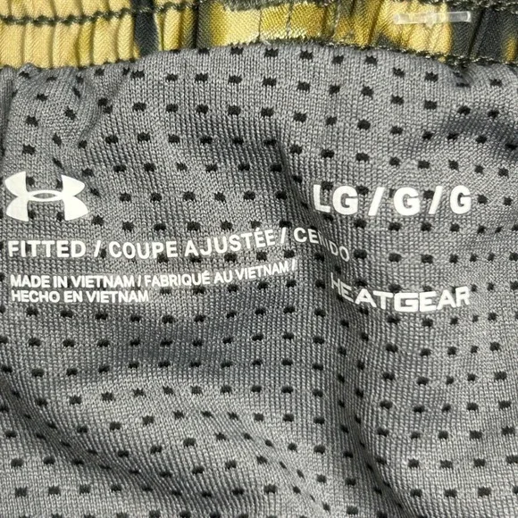 Under Armour Elite Cargo Short Mens L Fitted Black Camo Performance Gym Fitness - Picture 3 of 7